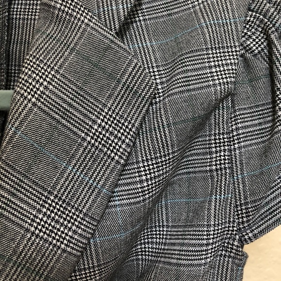Short sleeve plaid blazer - Picture 2 of 4
